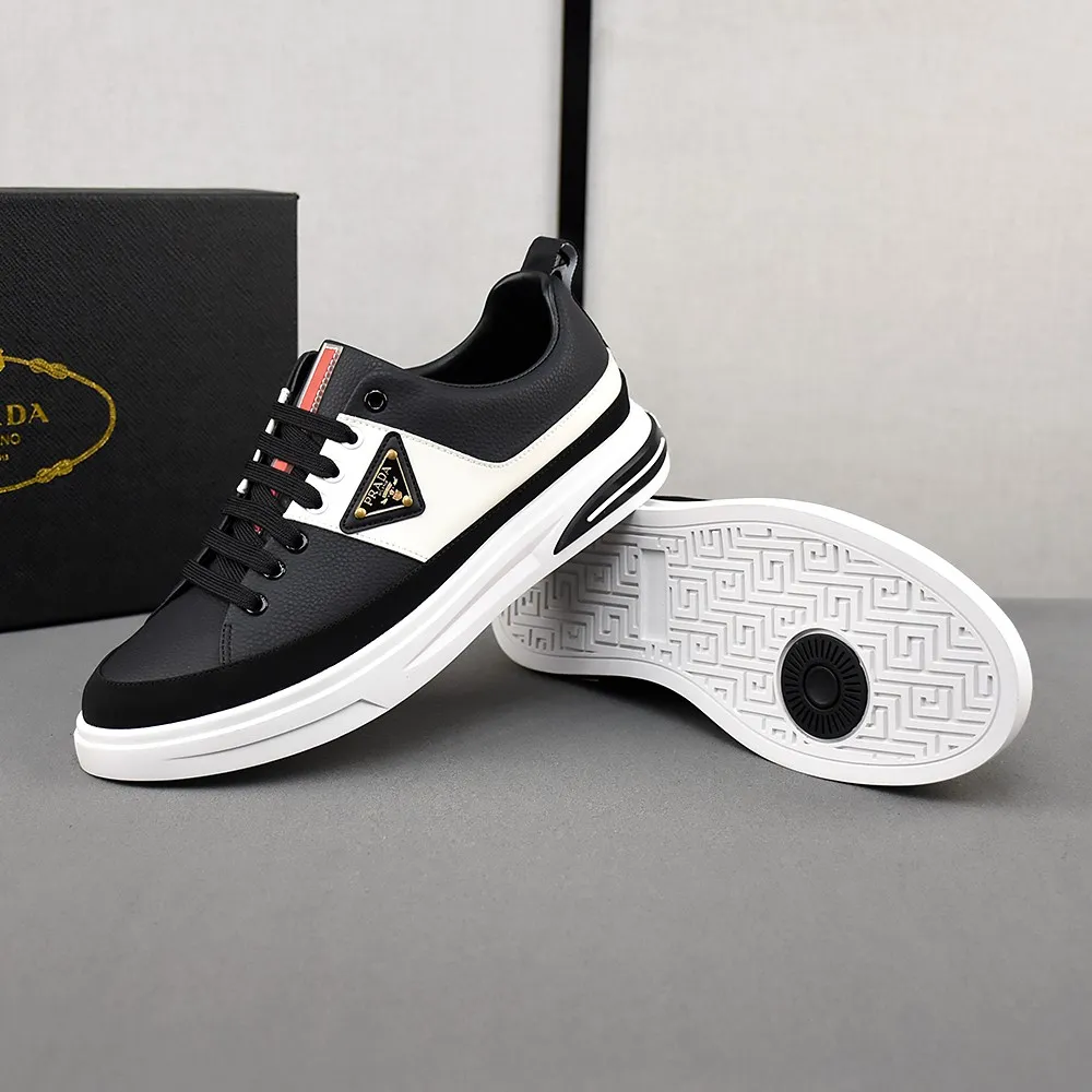 PP400🌻🌻🌻【Prada·PRADA】set off the audience! An international brand that is constantly innovating. This men's casual shoe is the original version. It is made of cowhide leather at a ratio of one to one at the store. It has leather feet and rubber non-slip outsole. It is breathable and comfortable. Quality speaks for itself. 👄38-44